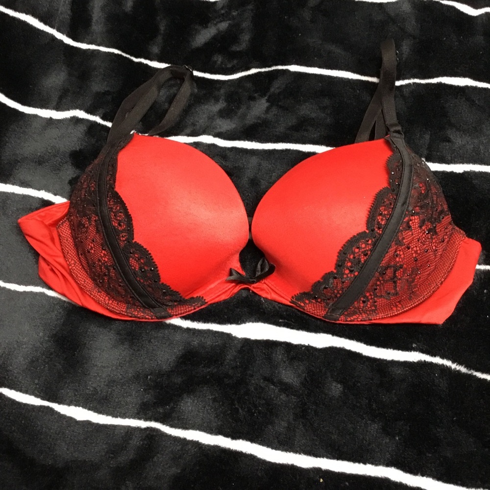 Victoria’s Secret Very Sexy Push-up Bra